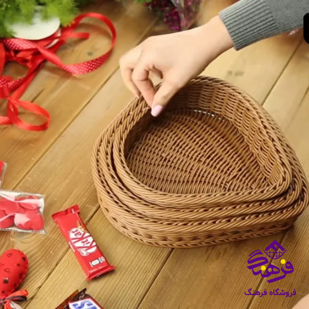 سبد بافت مستطیل طرح نرگس زیبا