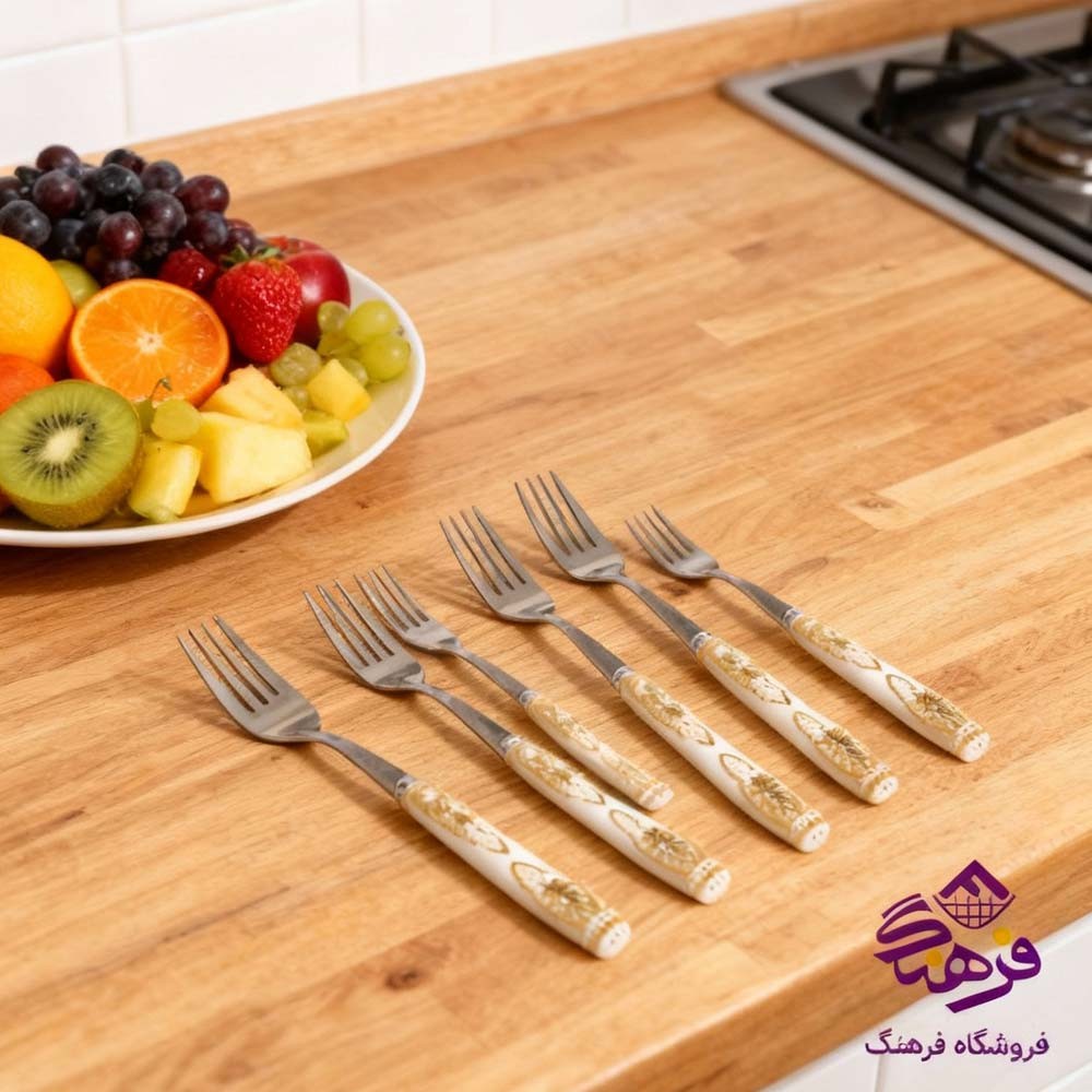 قاشق چنگال کودک باکس دار سیلیکونی 190